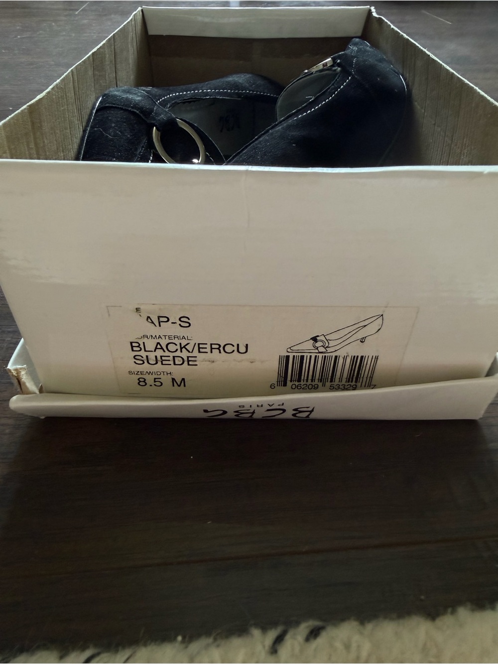 Vintage BCBG Black Suede Kitten Heel - Picture 4 of 4